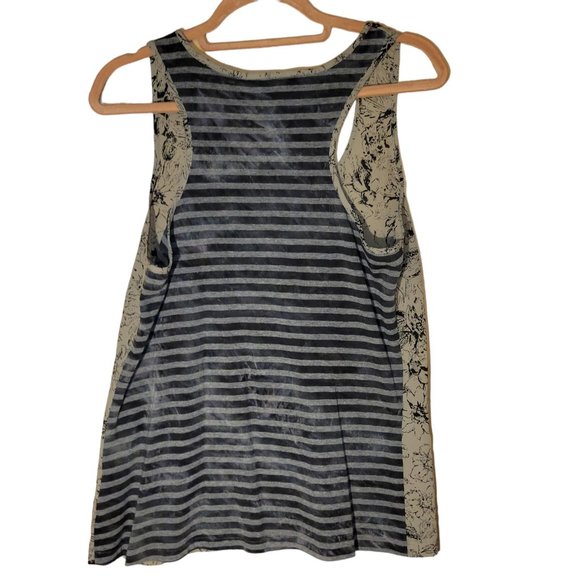 Kut from the Kloth Sage Green Gray Floral Stripe Razorback Tank Top Women Sz M - Picture 2 of 9